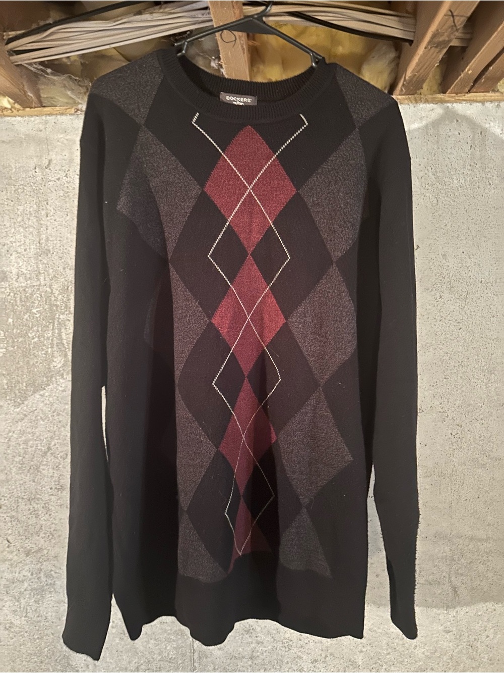 Dockers Men’s Black Crewneck Sweater with Red Argyle